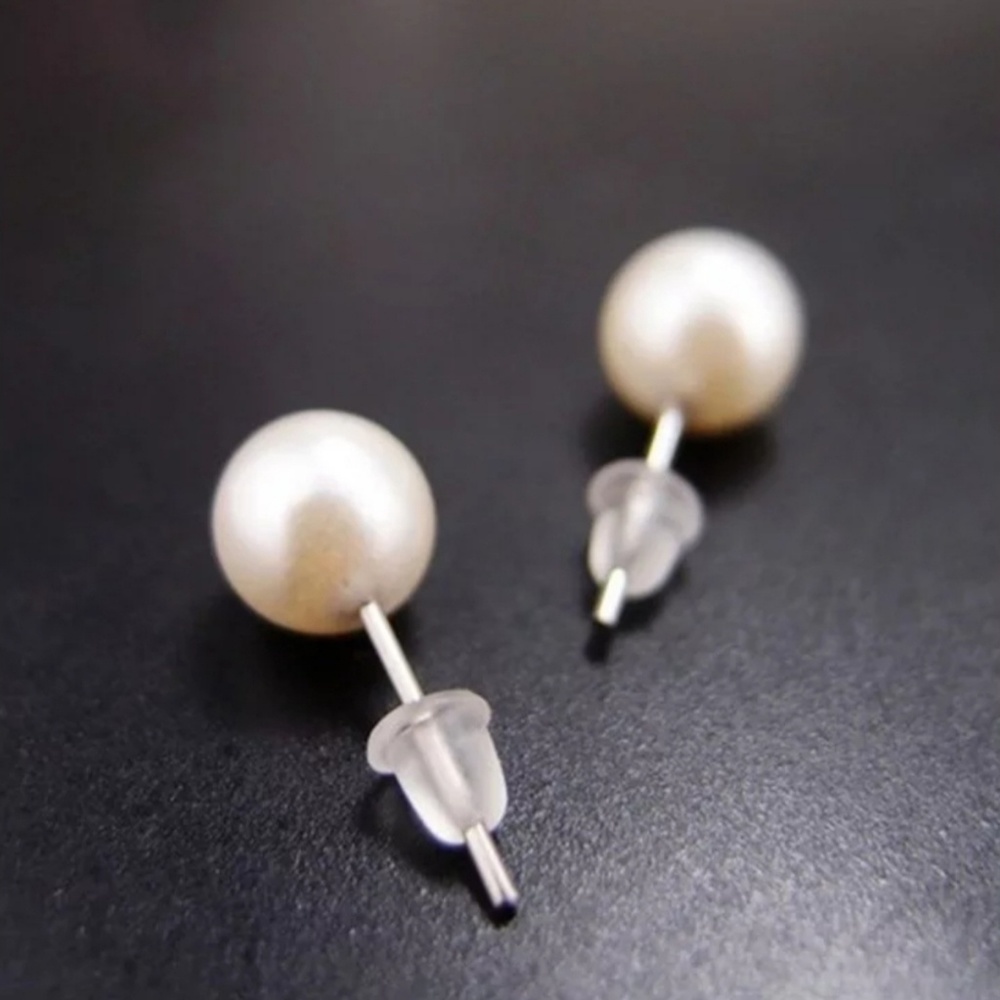 2 Pair Of Earrings